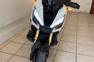Honda x-adv 2023