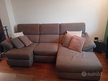 DUE DIVANI STOFFA MARRONE COME NUOVI