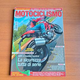 Ducati monster 1100 evo rivista motociclismo 2011 