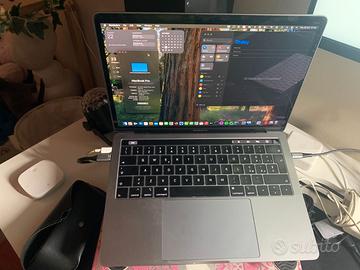 MacBook Pro 2018 13'' - i5 2.3GHz - Touch Bar