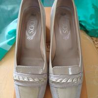 Mocassini  scamosciato beige n. 36.5  Tod's