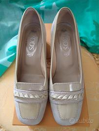 Mocassini  scamosciato beige n. 36.5  Tod's