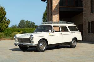 Peugeot 404 FAMILIALE SERVICE CAR REPLICA PEU00019