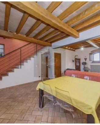 VILLA A SCHIERA - PODENZANO
