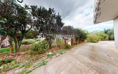 Intera palazzina bancali