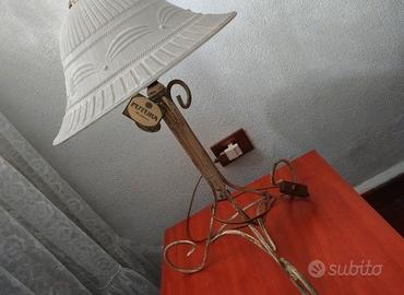Lampada da tavolo