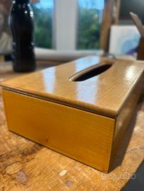 Porta fazzoletti in legno