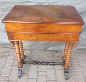 Tavolino tavolo vintage da sarta in ciliegio noce