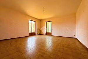 4 LOCALI A CISTERNA DI LATINA