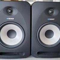 Monitor tannoy reveal 802