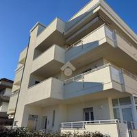 3 LOCALI A ALBA ADRIATICA