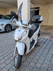 Honda SH 300