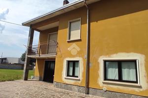 CASA INDIPENDENTE A FERNO