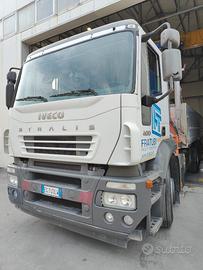 IVECO STRALIS CON GRU