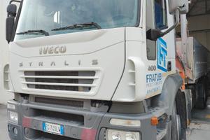 IVECO STRALIS CON GRU