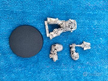 Warhammer 40000 space marine classico