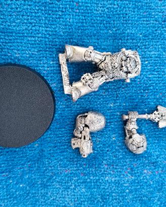 Warhammer 40000 space marine classico
