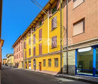 MONOLOCALE A CASTELFRANCO EMILIA