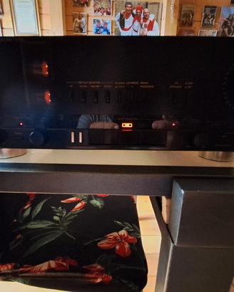 amplificatore hi fi luxman lv-107u 