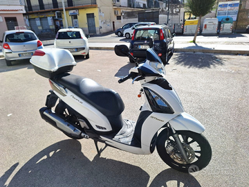 Kymco People 200 GTI