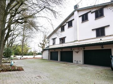 CASA SEMINDIPENDENTE A FORLÌ