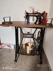  macchina di cucire vecchia 