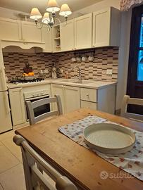 cucina in legno castagno