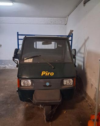Ape Piaggio con cassone e sponde