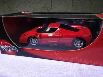 Scala 1/18 ferrari  ENZO