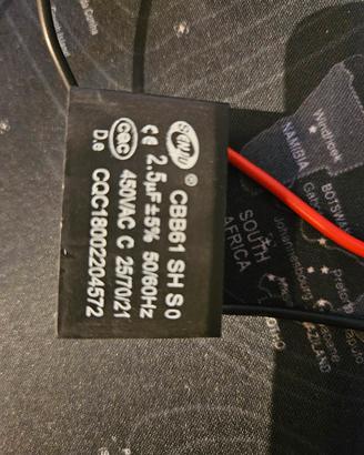 2 condensatori CBB61 con capacità di 2.5µF nuovi