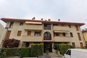 Immobile in asta di 100 m² con box auto a Motta di