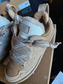 UGG Lowmel Sand 38
