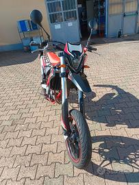 beta 125  motard