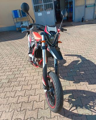 beta 125  motard