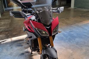 yamaha tracer mt 09 abs del 2015 a 6.200 € + acces