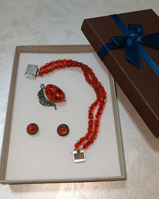 Bracciale con spilla e orecchini Ambra