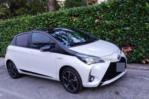 TOYOTA YARIS HYBRID