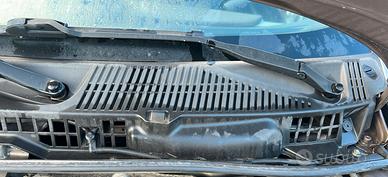 Motorino tergicristalli tandem lancia ypsilon anno