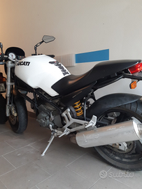 Ducati monster dark 600