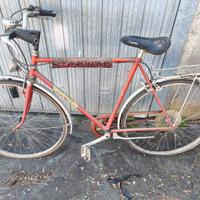 Bicicletta da corsa rossa Colner