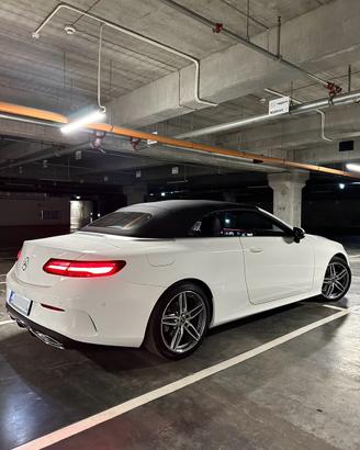 Mercedes-Benz E200 AMG, Cabrio, 19.000 km, 09.2019