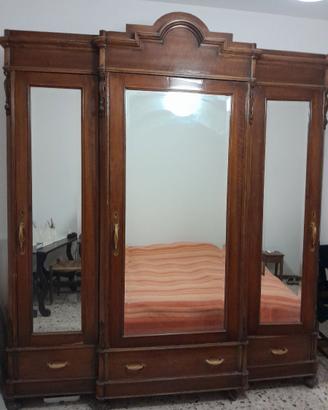 Armadio antico