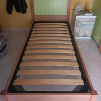 Letto singolo completo di rete a doghe