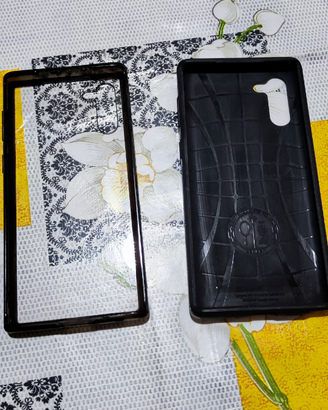 2 Cover per Samsung Note 10 Spigen e Ringke