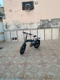 Fat-bike pedalata assistita 250w