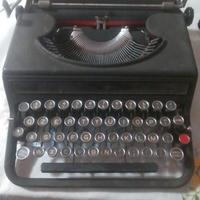 Macchina da scrivere d'epoca oltre 50 anni