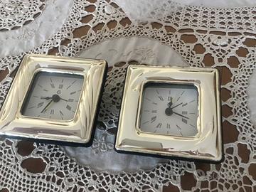 Svegliette al quarzo con il frontale in argento