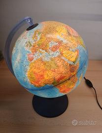 Mappamondo luminoso girevole