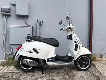 Piaggio Vespa 300 GTS - 2009