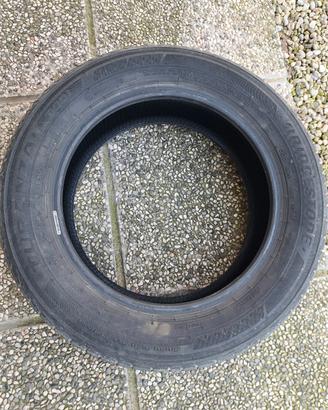 2 pneumatici gomme Bridgestone 195/60 R16 89H